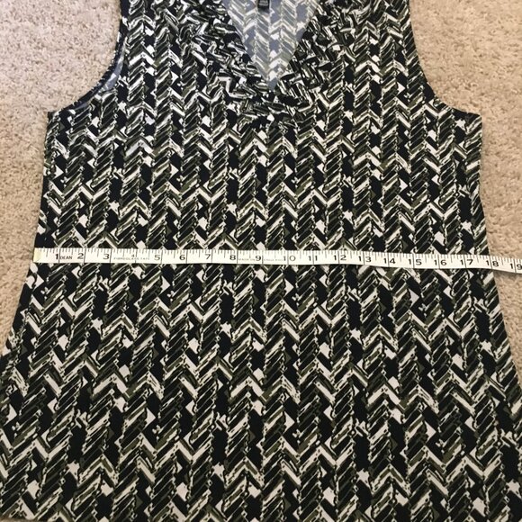 Jones New York Abstract Herringbone Pintuck Collar Sleeveless Blouse - Picture 12 of 15